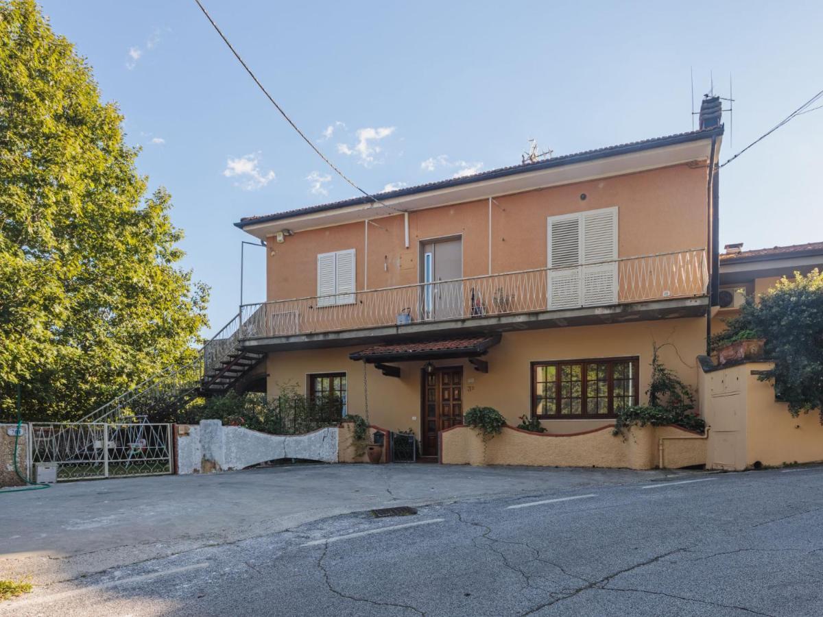 Apartment Barbara By Interhome Corsanico-Bargecchia Exterior foto